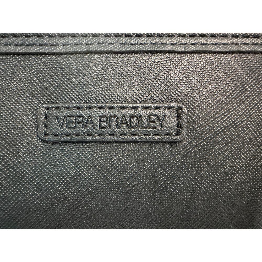 Vera Bradley Laser Cut Wristlet Black/White Flowerlines NWT - Picture 3 of 5